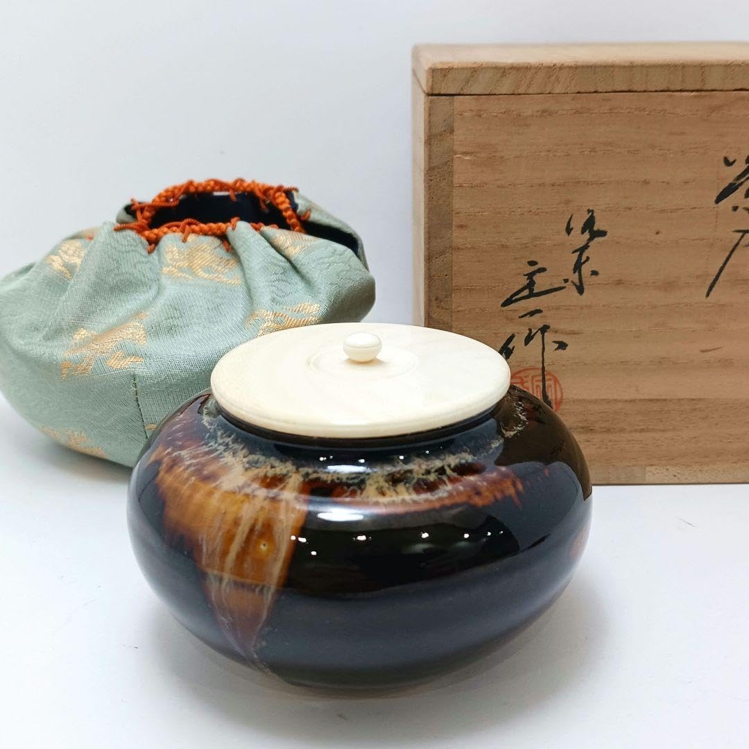 茶道具　桶谷定一作　大海茶入　仕覆付　共箱　C　7882 茶道具 桶谷定一作 大海茶入 仕覆付 共箱 C 7882 - メルカリ